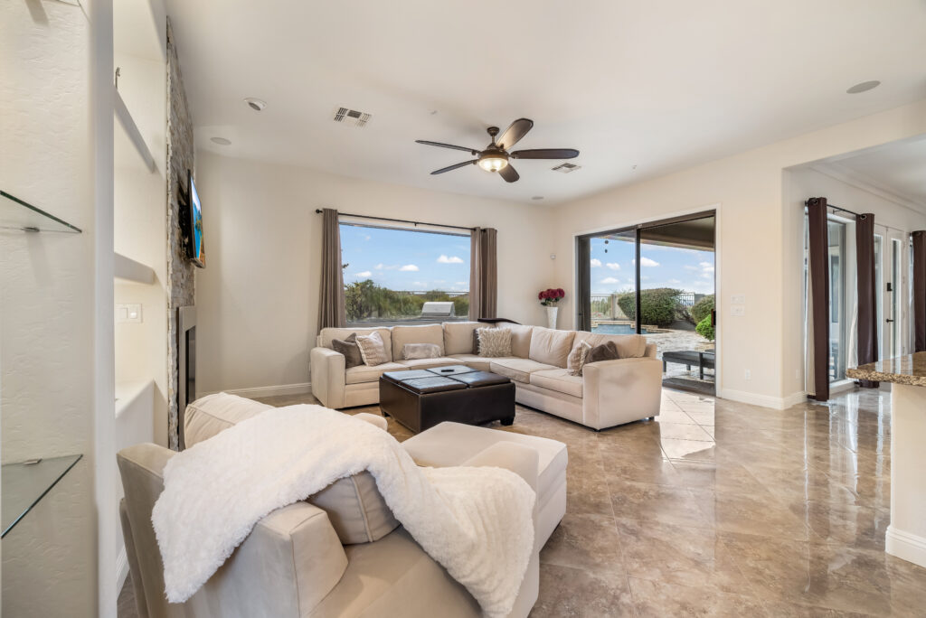 Top Professional Real Estate Photographers in the USA 1 3D Real Estate Tours: Dollhouse view of a Phoenix home